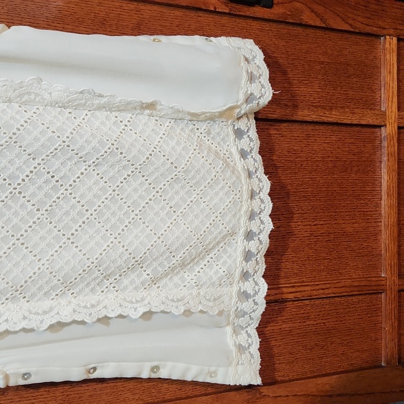 Zara Basics Size Xsmall Embroidered Blouse - Picture 3 of 9